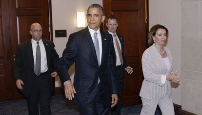 Obama en camino hacia el Congreso este viernes.