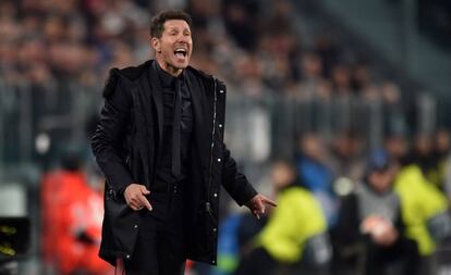 Simeone, ante la Juventus.