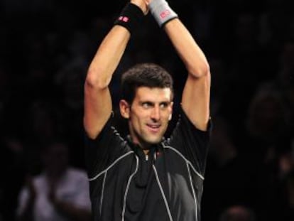 Novak Djokovic celebra la victoria en la Copa de Maestros