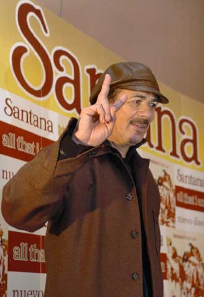 Carlos Santana, ayer en Barcelona.