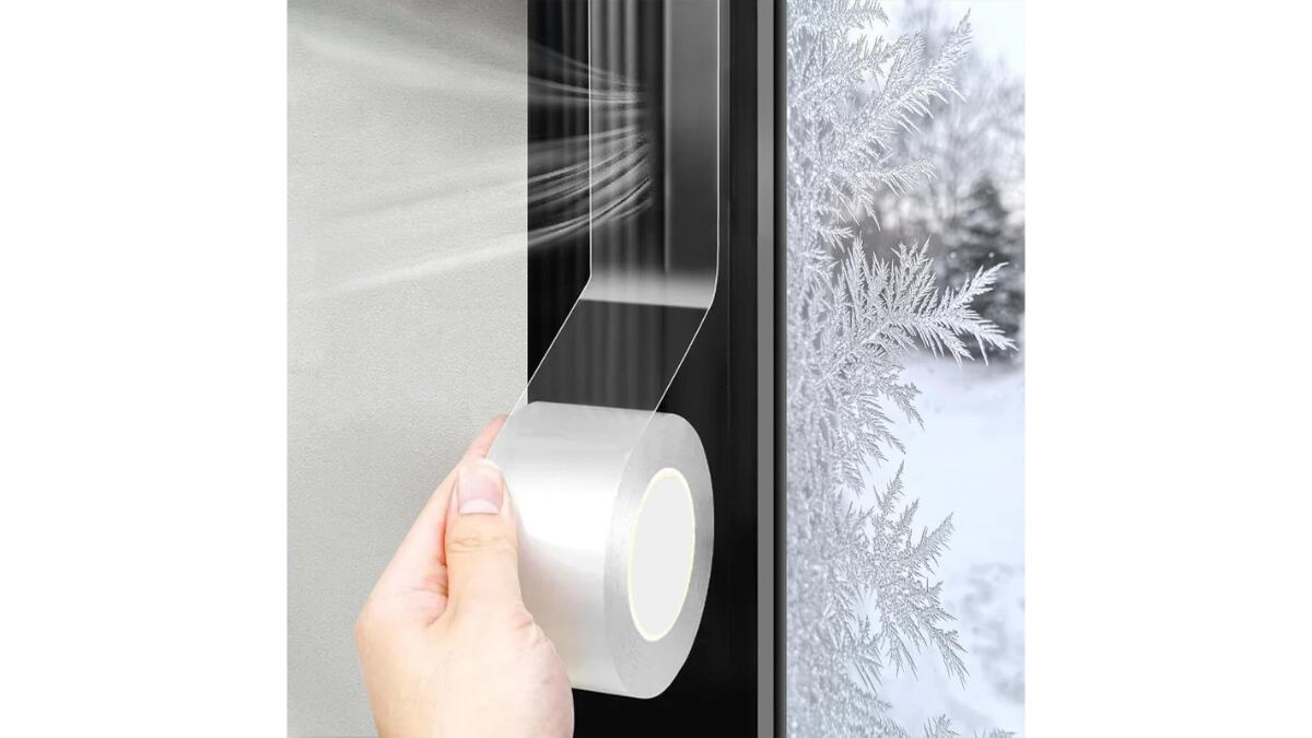 Cinta aislante para ventanas y puertas.