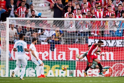 Cristian 'Portu' marca el segundo gol del Girona.