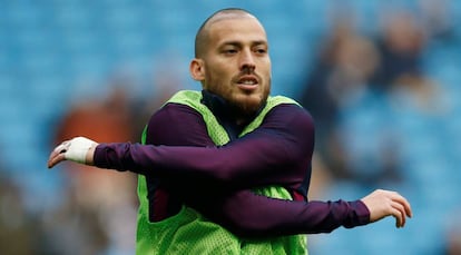 Silva, durante un calentamiento con el Manchester City.