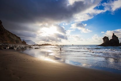 La playa de Benijo, en la costa nordeste de la isla de Tenerife.