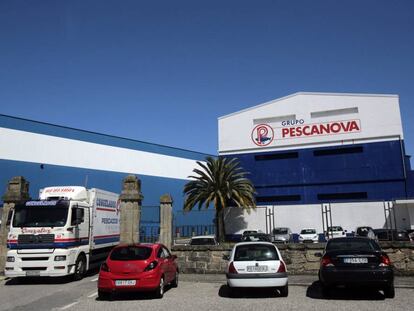 Un camió a la fàbrica de Pescanova, a Chapela, a prop de Vigo.