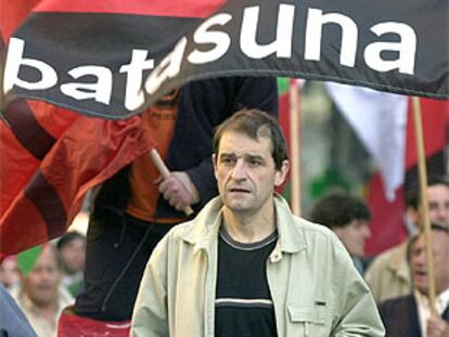 Fotografía de abril del 2002 del parlamentario vasco por Batasuna José Antonio Urruticoechea.