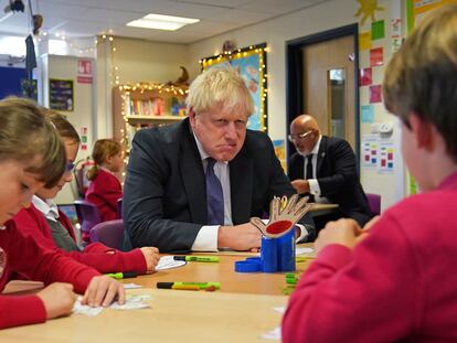 Boris Johnson, durante una visita este viernes a un colegio en Westbury On Trym (Reino Unido).