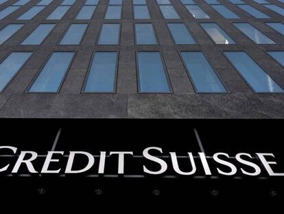 Credit Suisse coloca 3.000 millones en deuda al 8%, un cupón récord