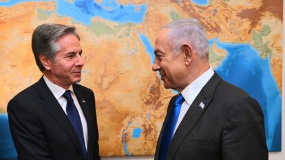El primer ministro de Israel, Benjamín Netanyahu, con el secretario de Estado de EE UU, Antony Blinken, este miércoles en Jerusalén.