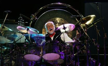 Mick Fleetwood, en una actuación de su banda en 2009.