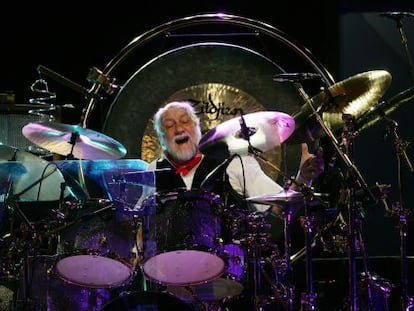 Mick Fleetwood, en una actuación de su banda en 2009.