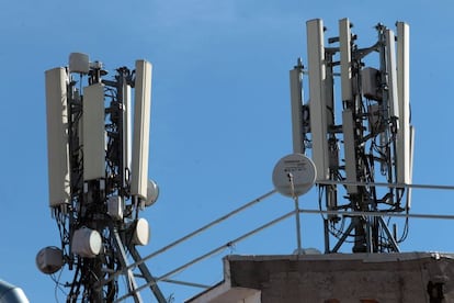 Torres de telefon&iacute;a m&oacute;vil.