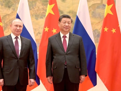 El presidente ruso, Vladímir Putin, y su homólogo chino, Xi Jinping, durante su último encuentro, el 4 de febrero en Pekín.