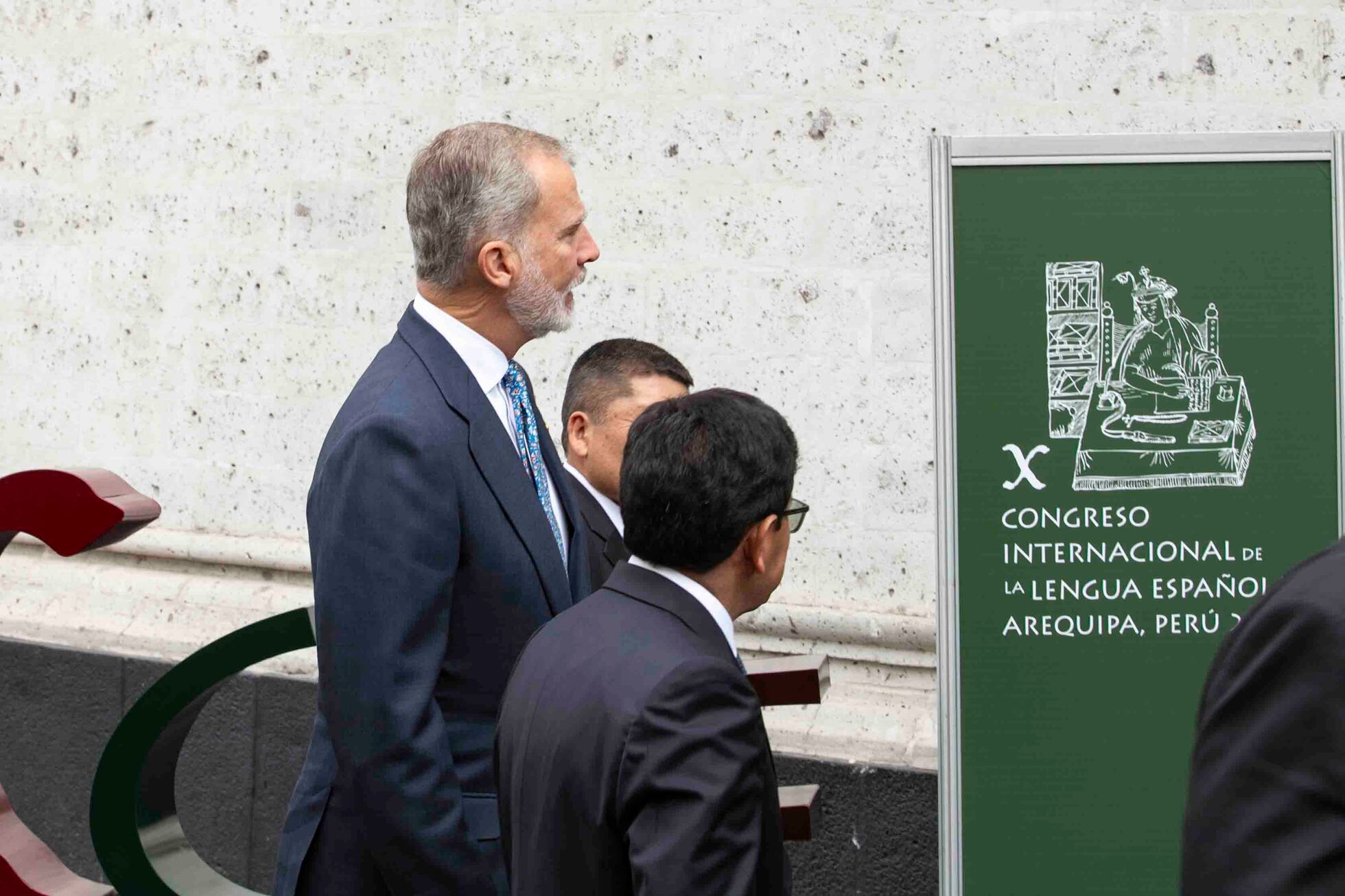 El rey Felipe VI dice que el congreso de la lengua de Arequipa “es una ...