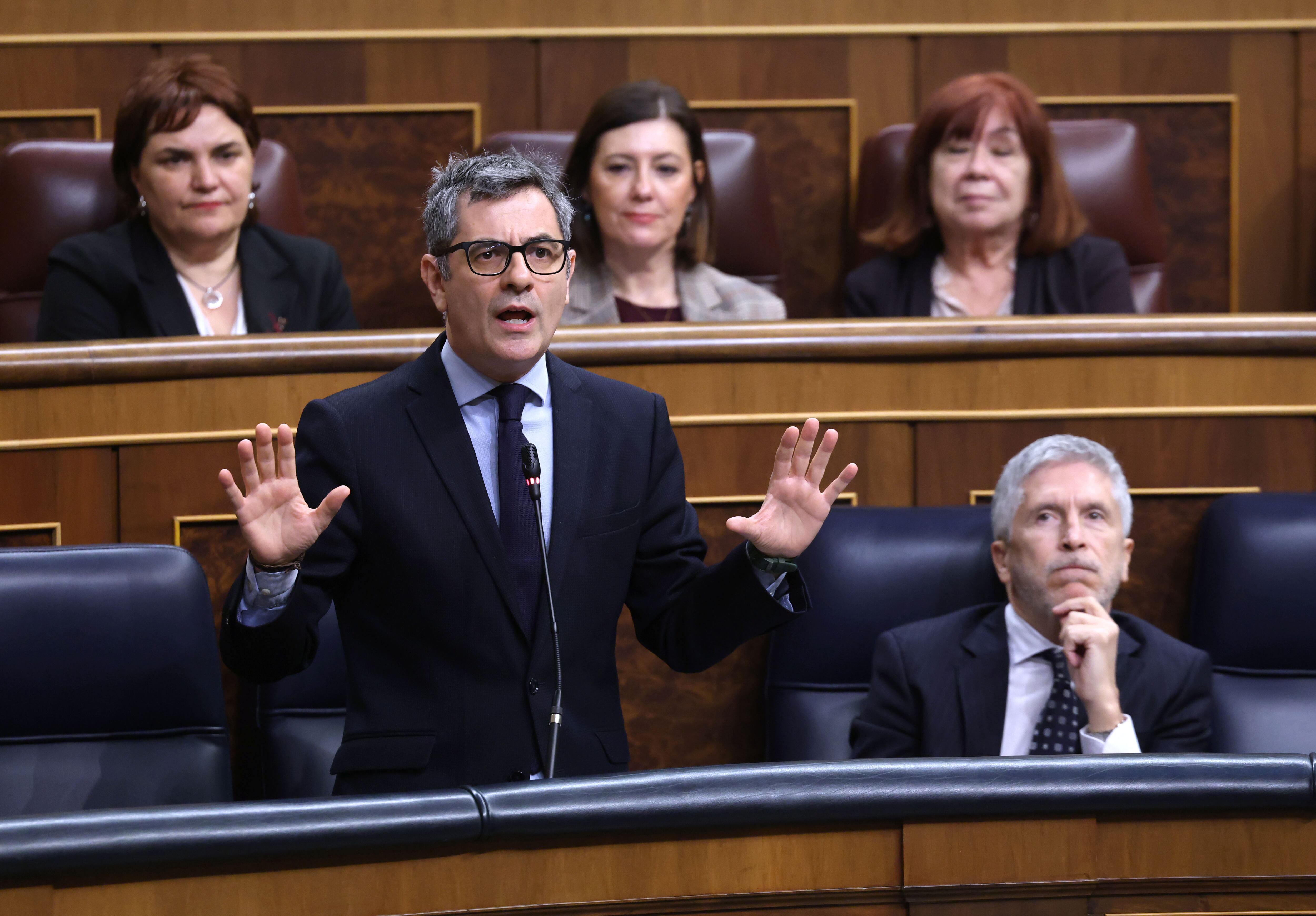 El ministro de la Presidencia, Justicia y Relaciones con las Cortes, Félix Bolaños, durante la sesión de control al Gobierno en el Congreso el 18 de marzo de 2026.