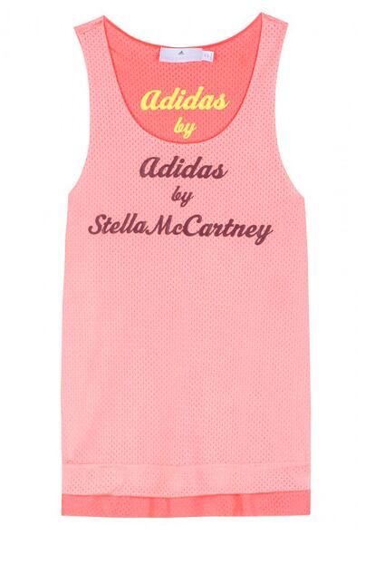 Camiseta sin mangas de Stella McCartney para Adidas. Es reversible y cuesta 64 euros.