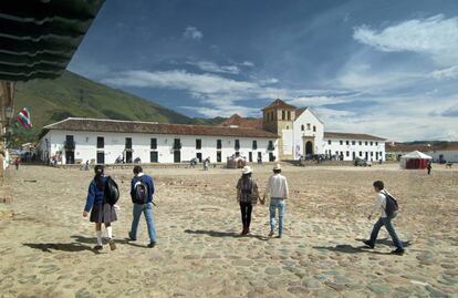 La plaza Principal (o plaza Mayor) de Villa de Leyva, en la región colombiana de Boyacá.