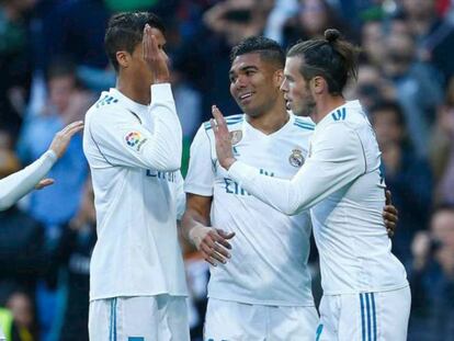 Bale celebra junto a sus compañeros el primero de sus dos goles al Celta.