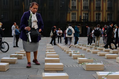 El Gobierno de Gustavo Petro ha puesto en marcha mesas de negociación paralelas con la guerrilla Ejército de Liberación Nacional (ELN) y las dos grandes sombrillas de grupos disidentes de las extintas FARC, en un intento por disminuir radicalmente la violencia.