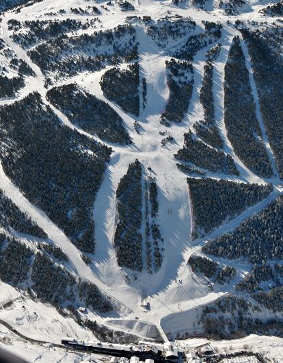 Alojamientos en el sector Soldeu del dominio de Grandvalira (Andorra).