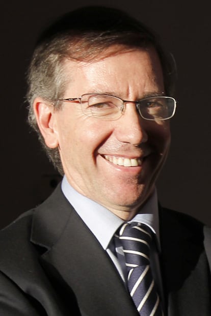 Bernardino León.