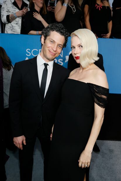 El director Thomas Kail y la actriz Michelle Williams, en los Screen Actors Guild Awards, celebrados el 19 de enero en Los Ángeles, California.