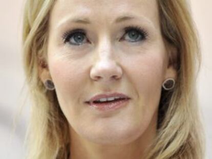 Foto de archivo de la autora británica J.K. Rowling.