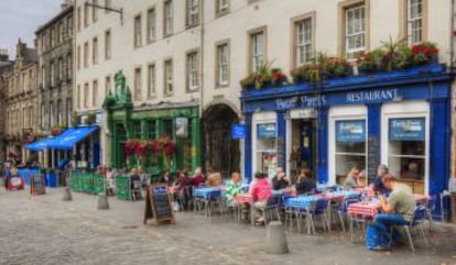 Restaurantes en Grassmarket, en Edimburgo.