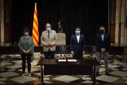 El presidente de la Generalitat, Quim Torra, durante la firma del Acuerdo por una Cataluña social.