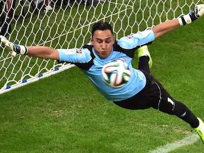 Navas, na Copa, contra a Holanda.