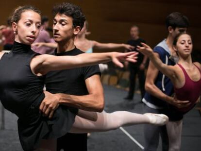 El joven bailarín Rinaldo Venutti participante en el curso IBStage.albert garcía