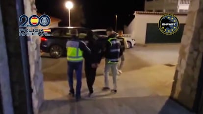 Detención de uno de los responsables del asalto a un convoy que trasladaba a un peligroso preso en Francia, en Mijas (Málaga).