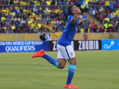 Jesus comemora gol do Brasil contra o Equador.