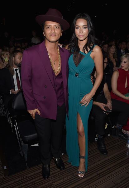 Bruno Mars y Jessica Caban