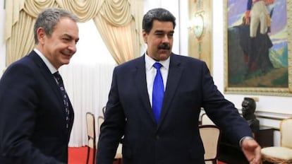 Zapatero y Maduro, este viernes en el Palacio de Miraflores en Caracas.