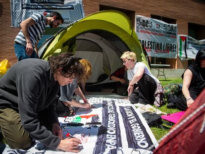 Acampada propalestina de estudiantes de la Complutense, el pasado miércoles en el campus de la Ciudad Universitaria en Madrid.