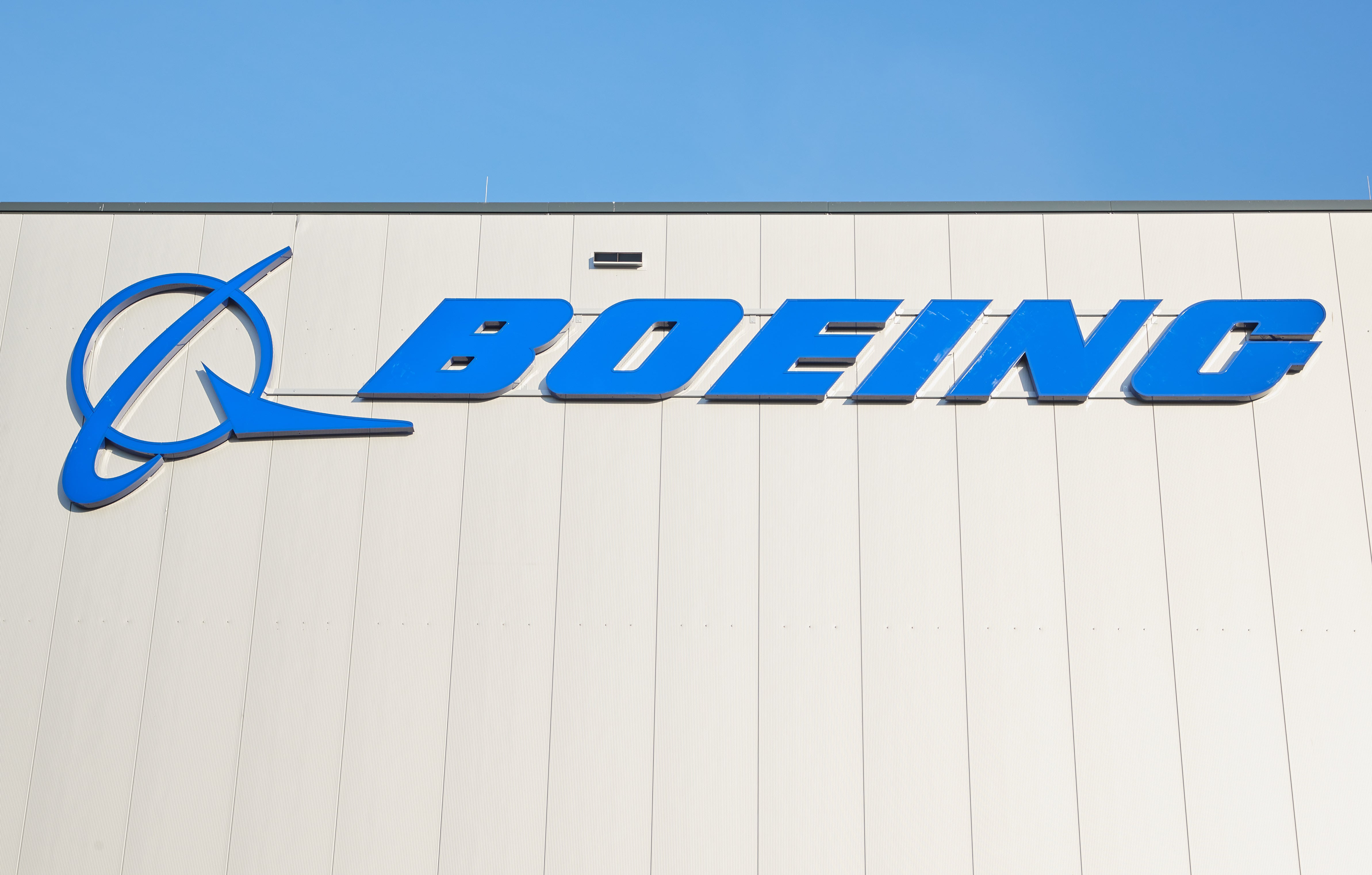 Boeing recupera el pulso en 2025 con 600 entregas de aviones comerciales y supera en pedidos a Airbus