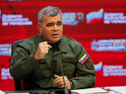 Vladimir Padrino, ministro de Defensa de Venezuela, durante una conferencia de prensa, este 5 de abril en Caracas.