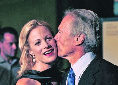 Alison Eastwood con su padre, Clint Eastwood.