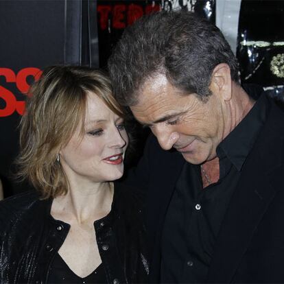 Jodie Foster y Mel Gibson, en Los Ángeles en enero de 2010.
