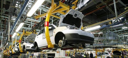 Cadena de montaje de la factoría de Ford en Almussafes (Valencia).