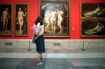 Una vista de la exposición con cuadros de Durero, Rubens y Goya (de izquierda a derecha).