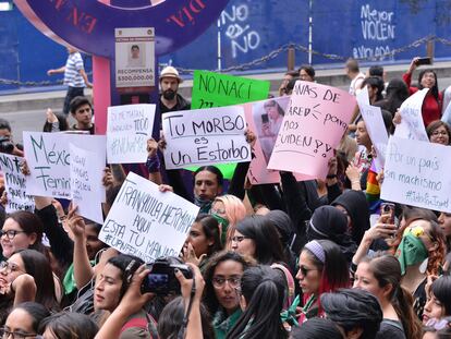 Manifestantes durante una marcha feminista en Ciudad de México.