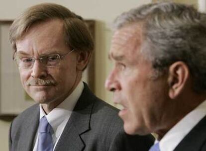 George Bush presenta a Robert Zoellick en Washington como futuro presidente del Banco Mundial.