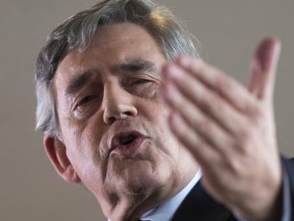 Gordon Brown en pleno discurso ante los militantes laboristas