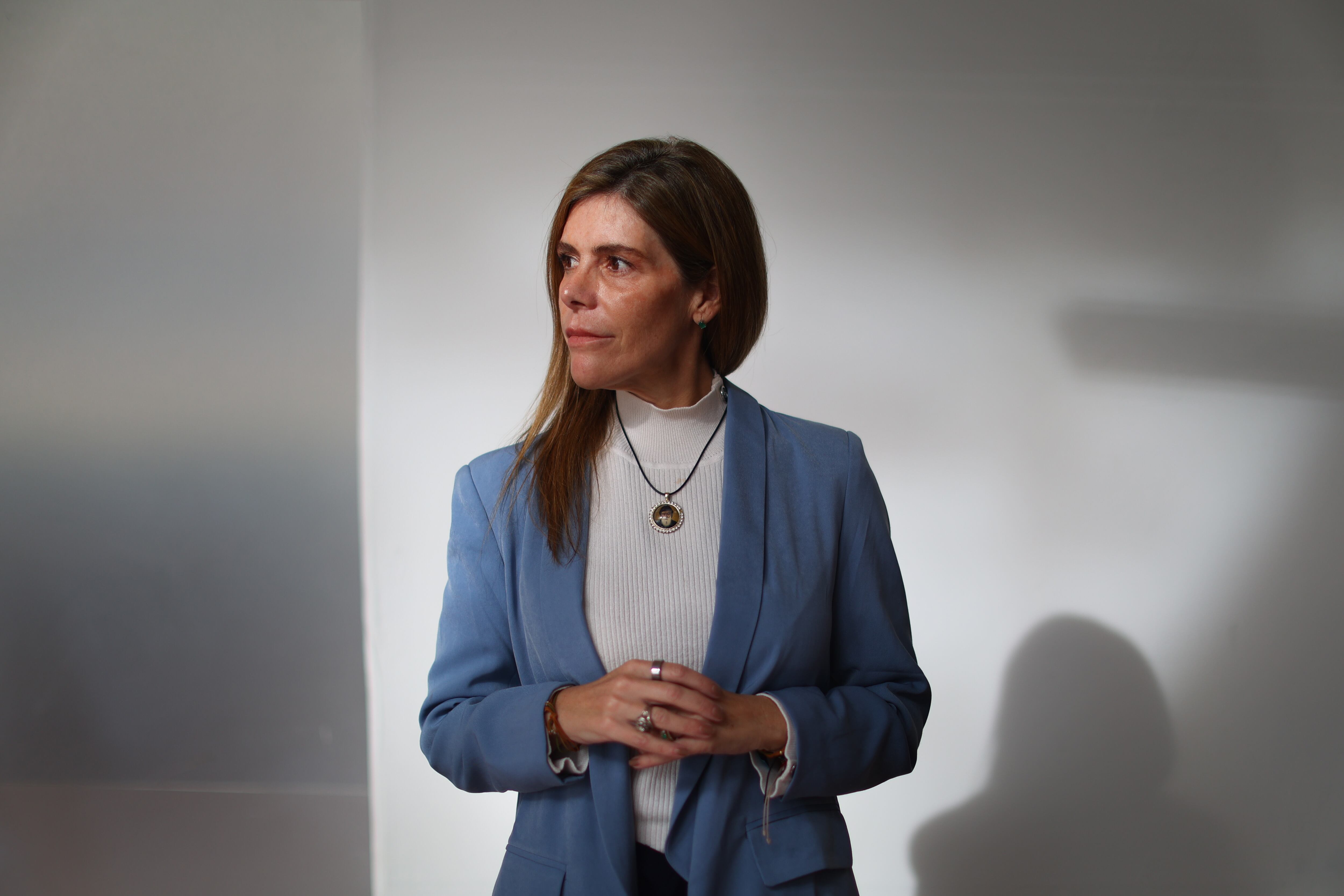 María Carolina Hoyos Turbay: “Solo espero un milagro: que mi hermano salga caminando con sus hijos del hospital”