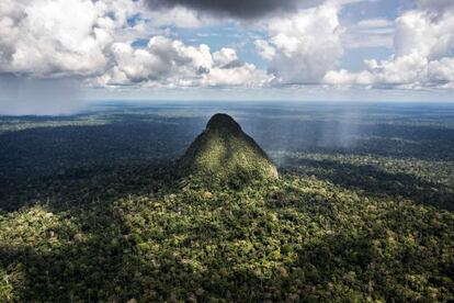 Vista aérea del Parque Nacional Sierra del Divisor.