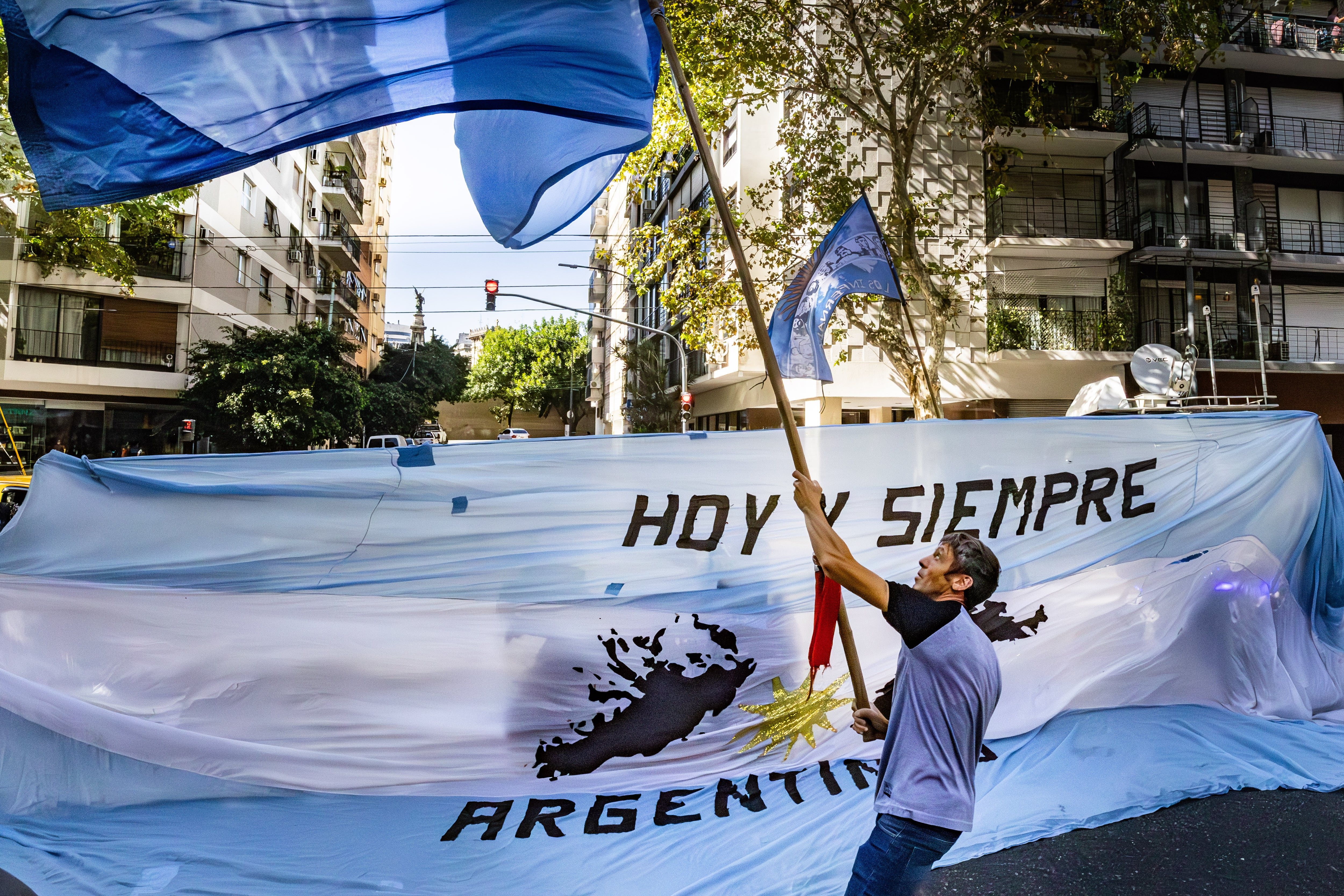 Malvinas centraliza la agenda pública en la Argentina mientras se hunde la educación
