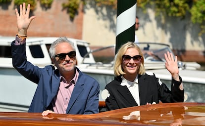 Alfonso Cuarón con Cate Blanchett, el pasado 28 de agosto en Venecia.