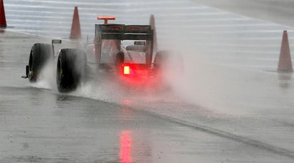 El alemán de Red Bull, Vettel, sobre el circuito lleno de agua de Jerez.